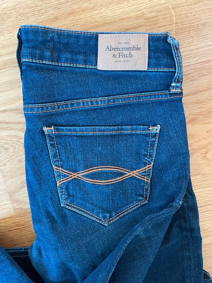 Abercrombie Fitch OR 25/31 Jeans Skinny in Köln
