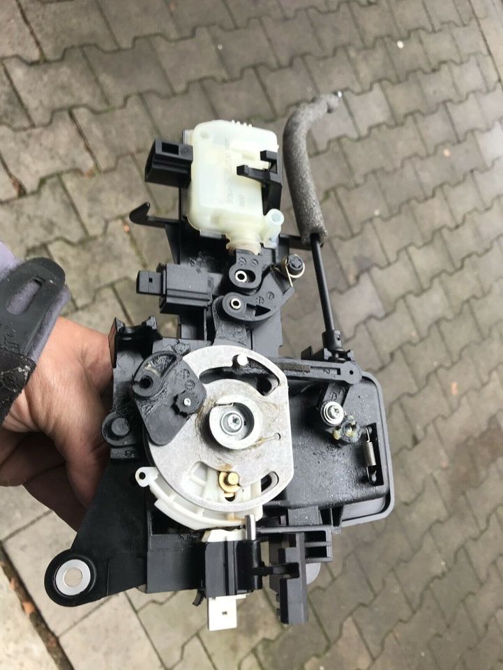 Mercedes Benz W212 S212 Kraftstoff Klappe COMBI Motor A2127500393 in Wallenhorst