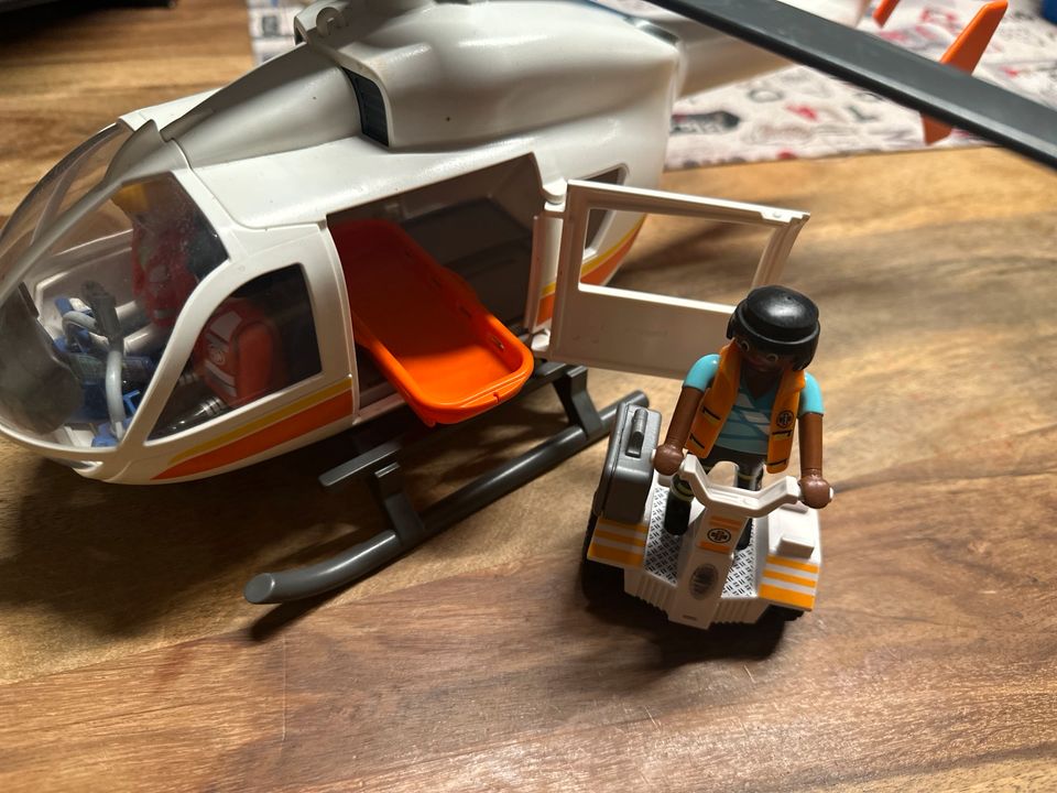 Playmobil Rettungshelikopter Hubschrauber in Vollersroda