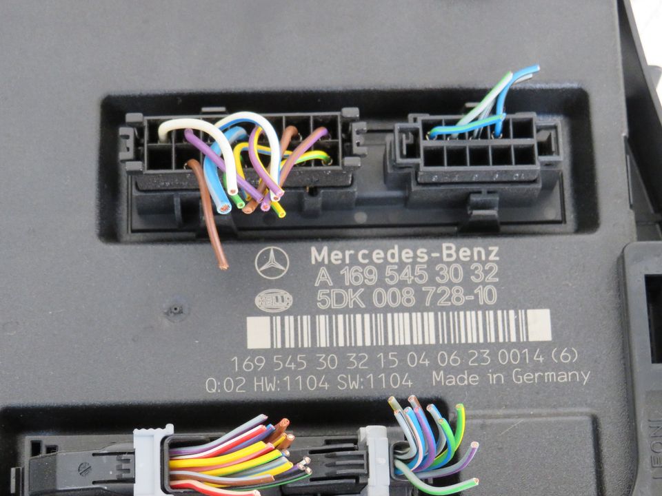 Mercedes A-Klasse Sicherungskasten Steuergerät SAM A1695453132 in Bönnigheim