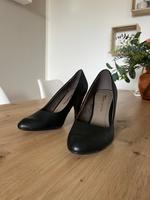Edle Zeitlose Tamaris Pumps Schwarz Gr. 38 Top Zustand OVP Brandenburg - Märkische Heide Vorschau