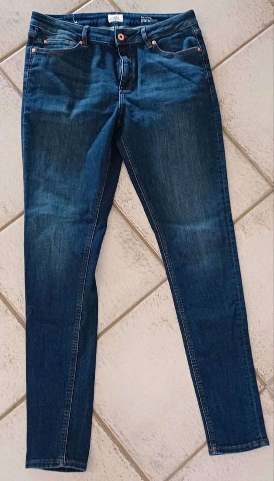 Damen Jeanshose der Marke QS! in Rietberg