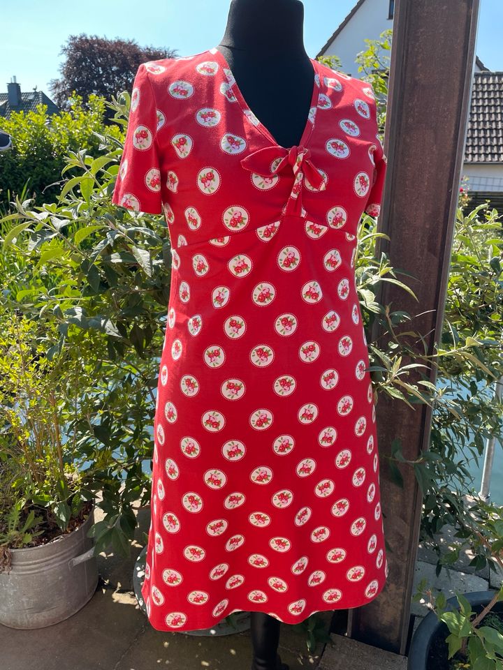 Kleid Misses Pepper rot Rosen Gr. XL / 44 Baumwolle in Uelzen