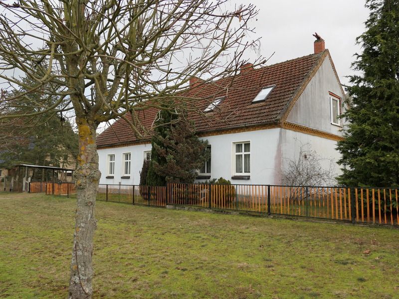 Mehrfamilienhaus mit viel Nebengelass in ruhiger Lage in Ahlbeck