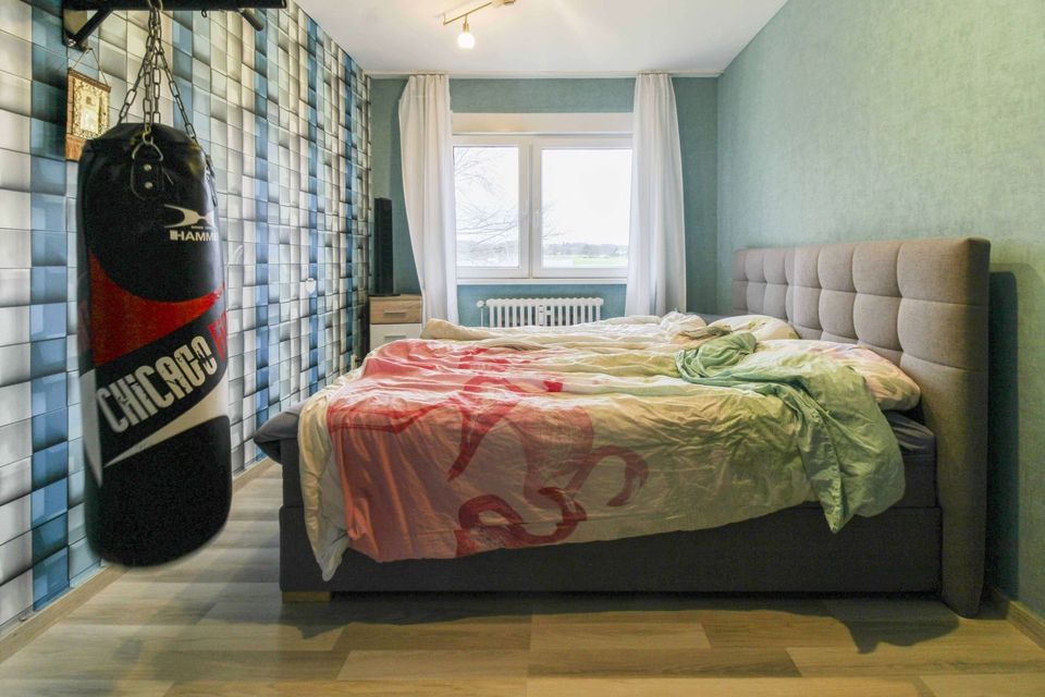 Attraktive Kapitalanlage: Vermietete 3-Zimmer-Wohnung mit Loggia und Blick ins Grüne in Leverkusen
