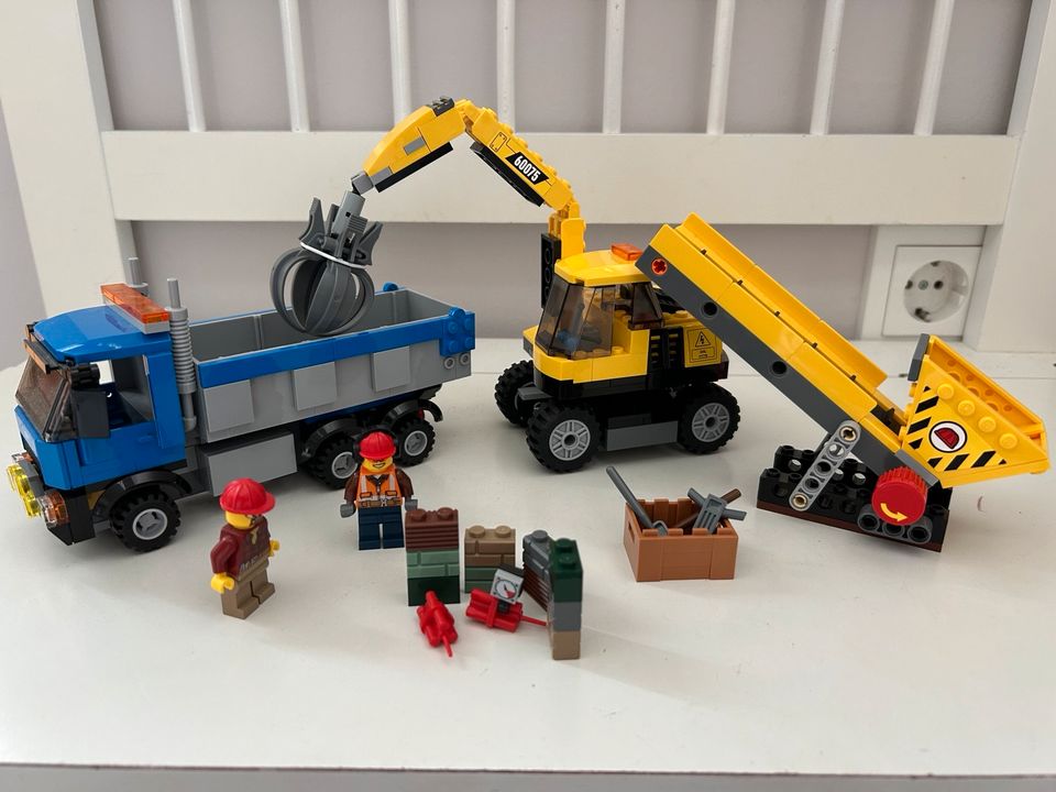 LEGO City 60075 „Bagger und Transportwagen“ w. NEU/OVP in Rheine