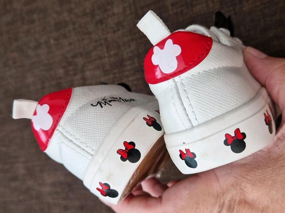 Minnie Mouse Schuhe in Berlin