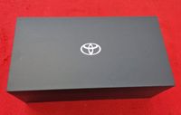 Original Toyota Geschenkbox NEUER INHALT MIT DARUMA Hessen - Lich Vorschau