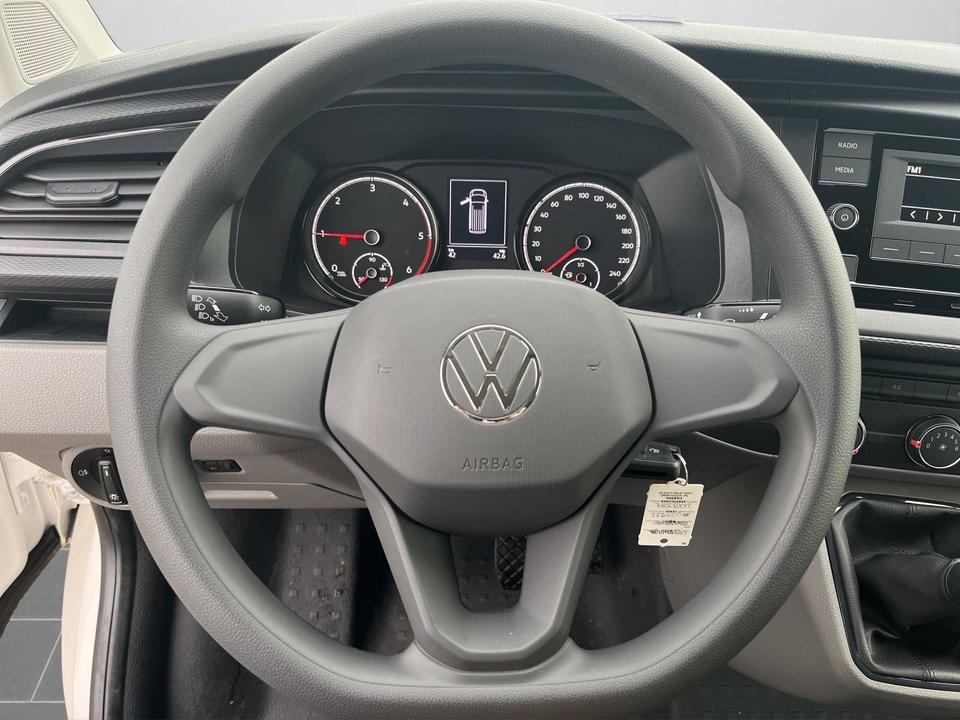Volkswagen T6.1 Kasten kurzer Radstand 2.0 TDI PDC Klima Tr in Mayen