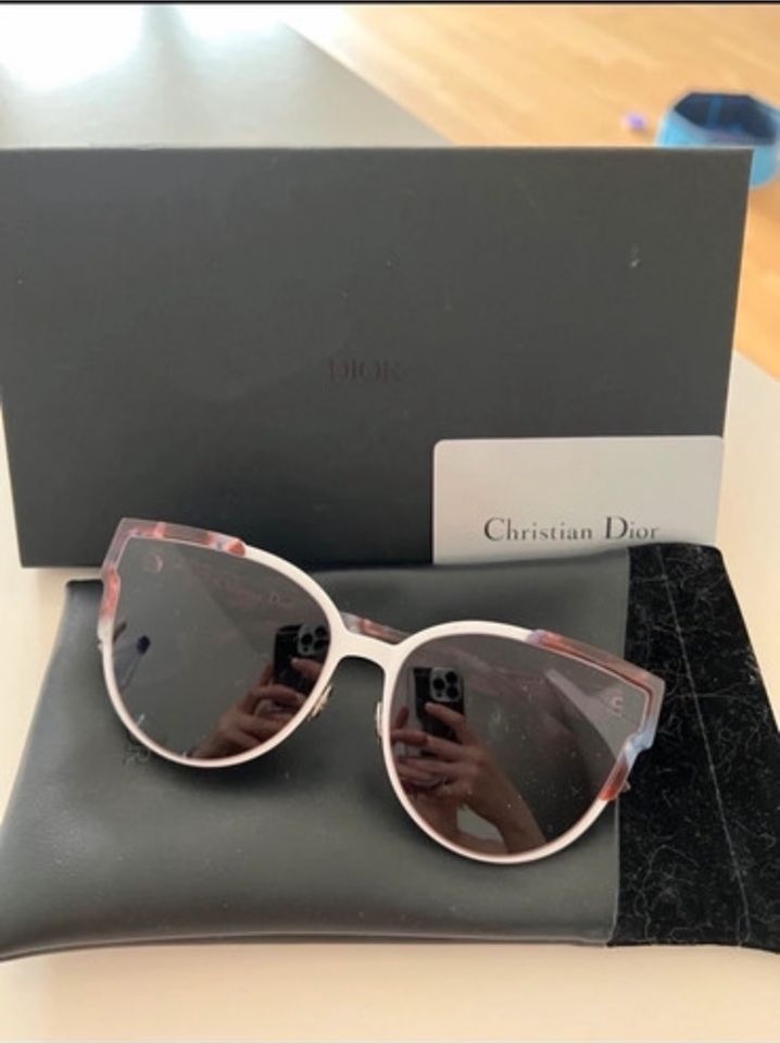 Original Sonnenbrille von Christian Dior in Bremen