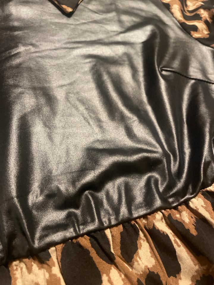 SHEIN Kleid ausgestellt, Leo, 1xl/ 44, nur 1x getragen ❤️ in Herten