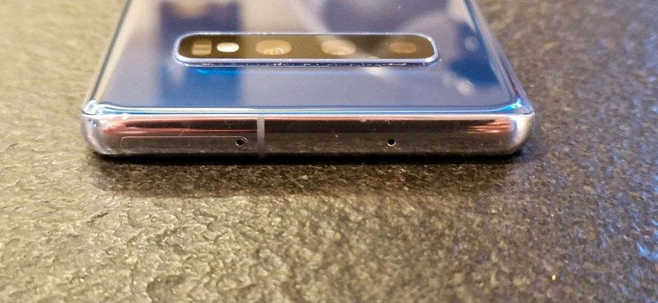 Samsung Galaxy S10 Duos Blue Top Zustand in Saarbrücken