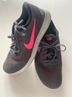 ✨Nike Turnschuhe, grau pink, Gr. 37,5✨ Nordrhein-Westfalen - Marl Vorschau
