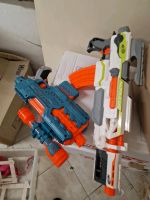 Nerf Pistolen mit Zubehör und Munition Hessen - Hanau Vorschau