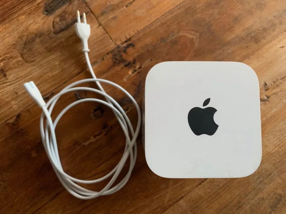 Apple AirPort Extreme A1521 Wlan Router 802.11ac in Dresden