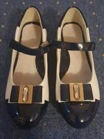 Ballerinas mit kleinem Absatz Schleife und Dekostein Bremen - Vegesack Vorschau
