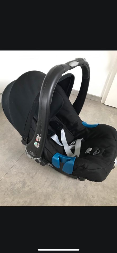 Britax Römer Babyschale in Burkardroth