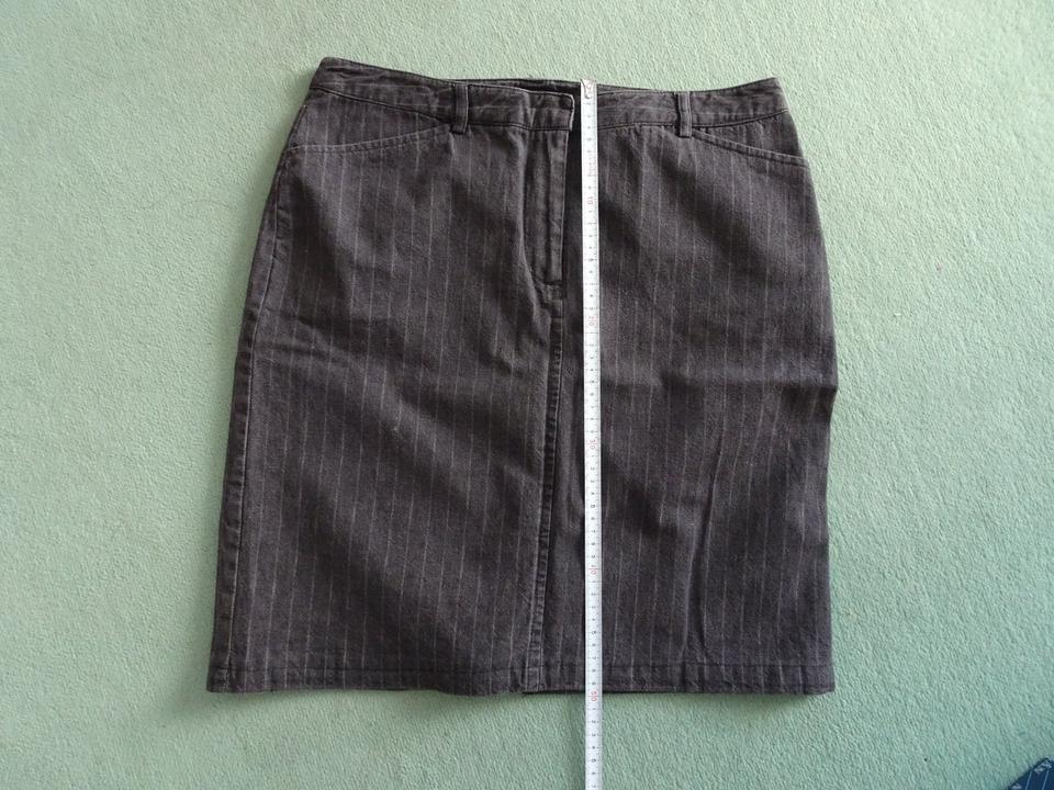 Jeans Mini-Rock, anthrazit mit Längsstreifen, H&M in München
