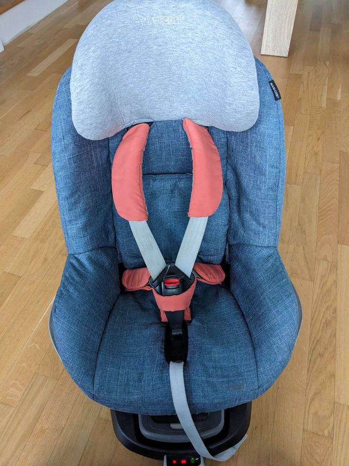 Kindersitz Maxi Cosi Tobi mit Isofix (Family Fix) unfallfrei in Schkeuditz