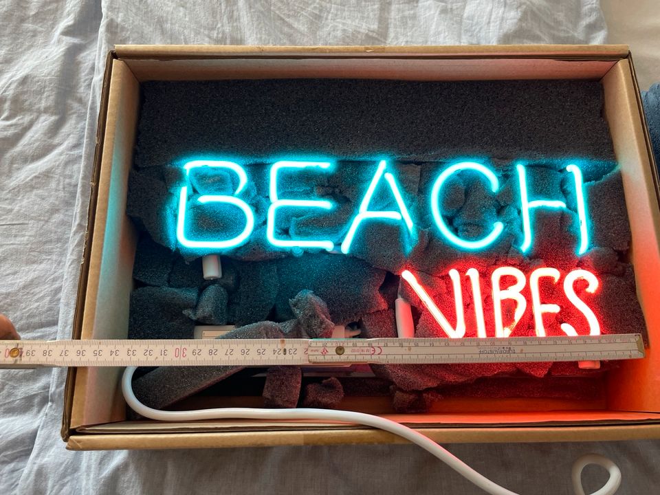 Neon Sign neu Beach vibes neu in Waldheim