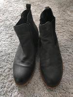 Tamaris Halbschuhe Halbstiefel Damenschuhe Schuhe Gr. 38 Nordrhein-Westfalen - Borchen Vorschau