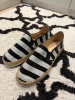 Macarena Schuh mit Pailletten Gr:39 NEU Niedersachsen - Wunstorf Vorschau