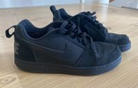 Nike Turnschuhe Größe 39 schwarz Brandenburg - Birkenwerder Vorschau