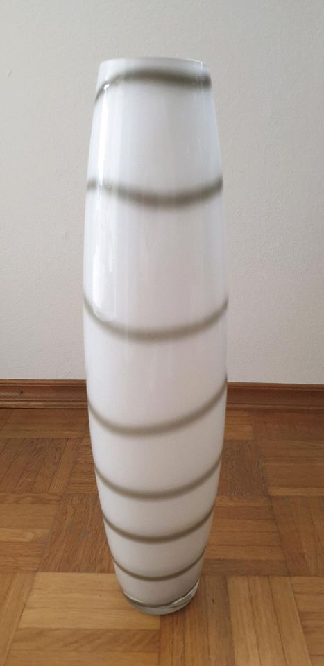 Bodenvase grau/weiß  ca 50 cm hoch in Schwetzingen