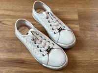 Schöne Sneaker weiß von Mustang mit Stoffbesatz 36 Rheinland-Pfalz - Saarburg Vorschau