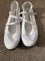 Ballerina Sandale Schuhe Gr 41 weiß ungetragen Mecklenburg-Vorpommern - Wesenberg Vorschau