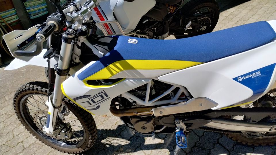 Husqvarna 701 Enduro in Tutzing