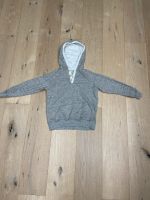 Sweatshirt von Zara Boys Gr. 140 Hoodie Grau melange Kapuze München - Sendling-Westpark Vorschau