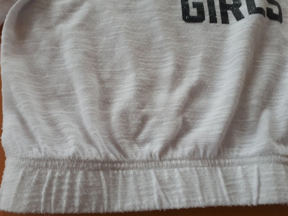 Langarmshirt, Shirt, weiß, bauchfrei, Mädchen, Gr. S / XS in Bornheim