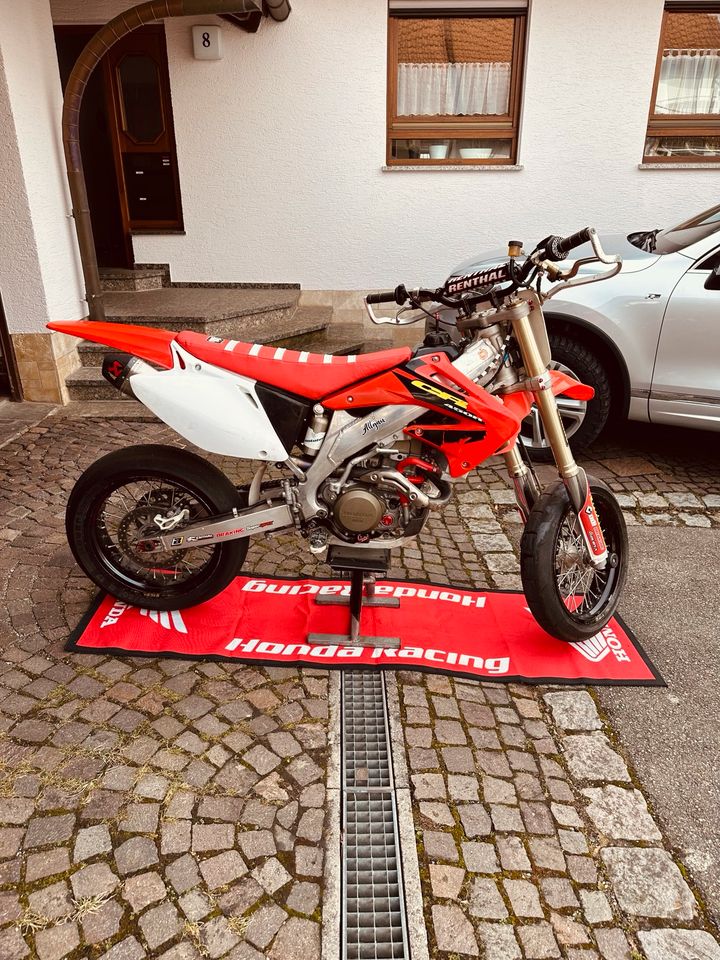 Honda CRF450R Supermoto mit vielen Neu-/ Ersatzteilen in Weilheim an der Teck