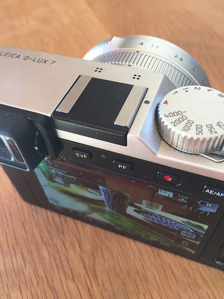 Leica D-LUX 7 Digitalkamera 17.0MP in Coburg