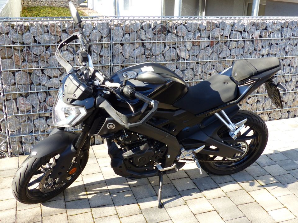 Yamaha MT125 in black-tech, ABS, 5.700km, BJ-2017 in Hardegsen