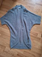 Strickjacke Cape hellgrau mit kurzen Ärmel Hessen - Wölfersheim Vorschau