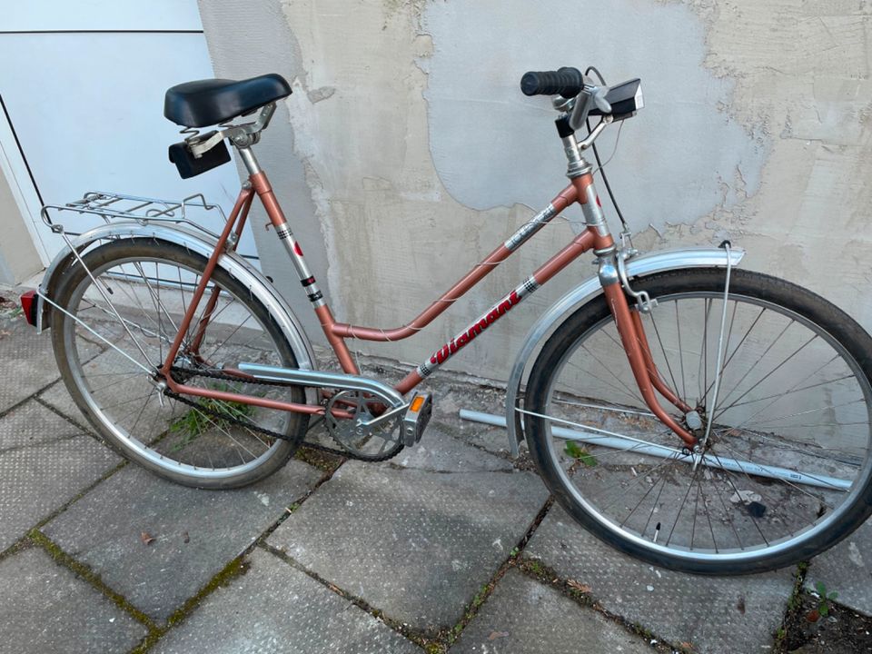 Diamant Fahrrad 26er Damen-Rad DDR 80er Jahre in Gotha