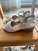 Sandalen, Laura Berg , Größe 38 Berlin - Marzahn Vorschau