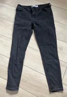 Stretchige Jeans, schwarz, 40 Niedersachsen - Weyhe Vorschau