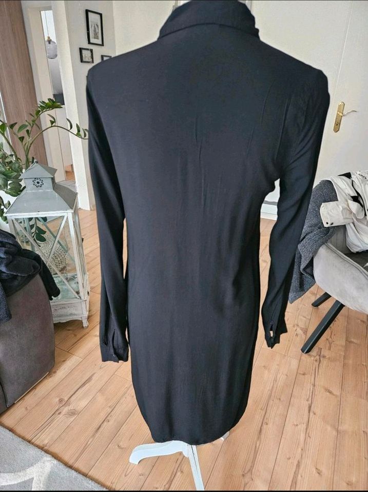 Vero Moda Longbluse schwarz Gr. S in Blankenburg (Harz)