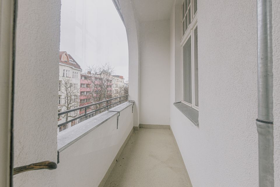 Grandiose 8-Zimmer-Altbaueinheit mit West-Balkon in Berlin