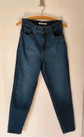 Levi's High Waisted Mom Jeans Gr. 26/29 (entspricht S/36) Nordrhein-Westfalen - Bocholt Vorschau