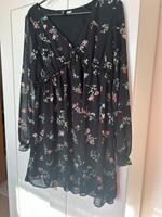 H&M Blumenkleid in gr. S Nordrhein-Westfalen - Werne Vorschau