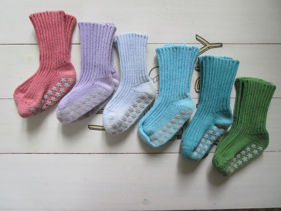 FALKE Baby Catspads Stoppersocken Hausschuh-Socken Gr. 80-92 in Grünendeich Niederelbe