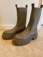 Plateaustiefel Größe 38 Niedersachsen - Essen (Oldenburg) Vorschau