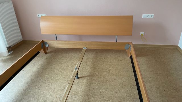 Doppelbett 180x220 in Stuttgart