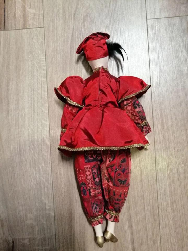 Vintage venezianische Porzellanpuppe für Sammler Höhe: 46 cm in Berlin