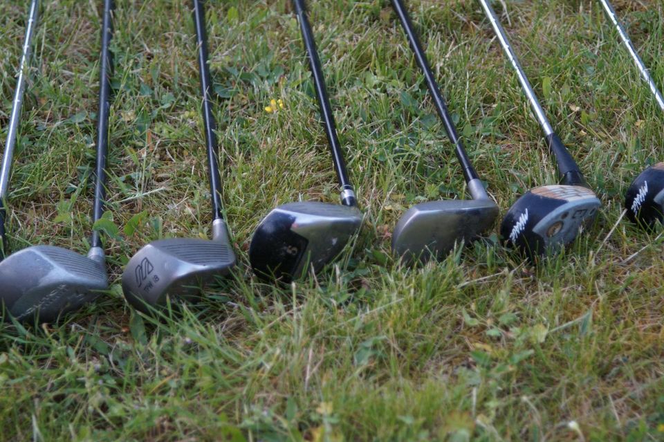 Golfset, Golfschläger, Driver, Eisen in Lienen