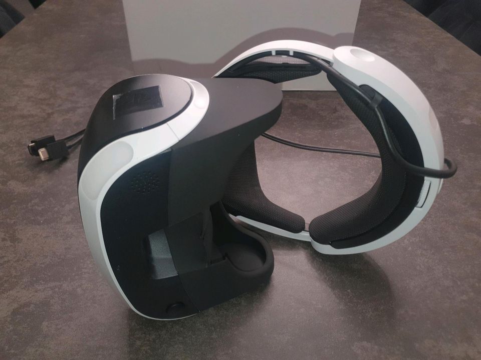 Sony Playstation 4 VR (CUH-ZVR1, Brille ohne Kamera) in Schwieberdingen